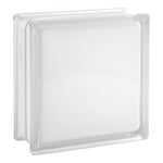 Tijolo Bloco De Vidro Wave Colorido 19x19x8 Un Tradestar em parede de banheiro moderno, proporcionando claridade e design. Ideal para divisórias e decoração de ambientes, com formato quadrado e dimensões de 19cm x 19cm x 8cm. Produto original, novo e com garantia.