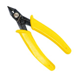 Alicate de corte de precisão Tradestar com cabo amarelo, ideal para eletrônica e impressão 3D. Ferramenta de corte diagonal para trabalhos detalhados e precisos.