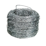 Arame Farpado Tração 250kgf 1,52mm 125mm 500m - Arame farpado Tradestar em rolo, ideal para cercas de segurança e delimitação de propriedades. Resistente, com revestimento de zinco e 500 metros de comprimento.