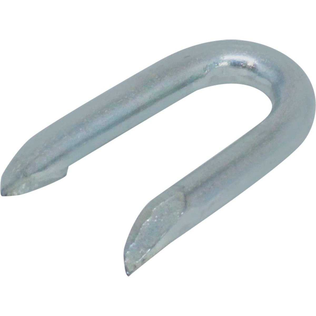 Grampo Tipo U Galvanizado Tradestar para cerca de arame farpado e liso, saco de 1kg. Ideal para fixação de cercas, alambrados e telas, com alta resistência e durabilidade. Grampo em aço galvanizado, cor cinza.