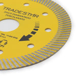 Disco de corte para porcelanato extra fino 110x20mm, ideal para cortes precisos em porcelanatos, cerâmicas, pedras naturais, mármores e granitos. Ferramenta diamantada de alta performance, corte a seco ou refrigerado. Marca Tradestar.