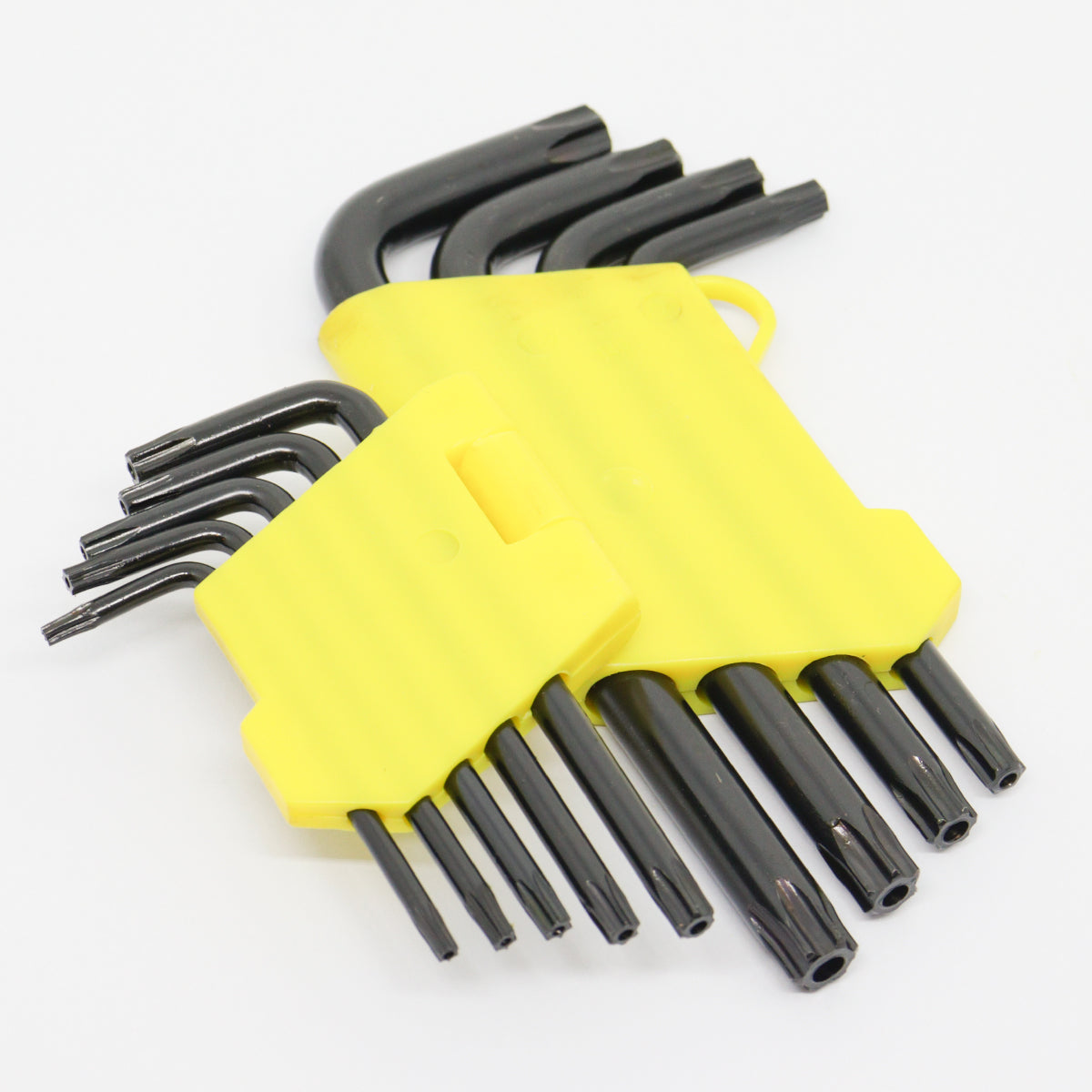 Jogo de chaves Torx Tradestar com 9 peças, tamanhos T10 a T50, em aço cromo vanádio, com suporte chaveiro. Ideal para uso automotivo, mecânica, eletrônica e projetos DIY. Chaves pretas fosfatizadas para proteção contra corrosão.