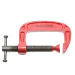 Grampo Sargento Tipo C 2'' Polegadas Tradestar vermelho, ferramenta de fixação robusta para marcenaria, carpintaria e projetos de bricolagem. Possui design tipo C, alça ergonômica e capacidade de abertura de 2 polegadas. Ideal para fixar peças com segurança.