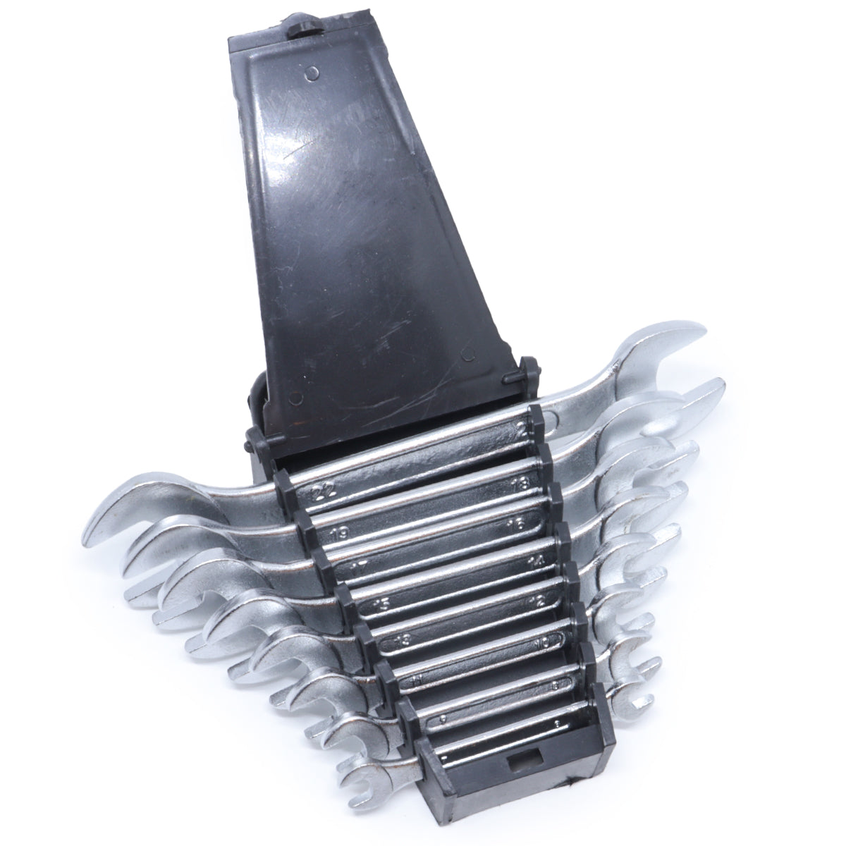 Jogo de Chave Boca Fixa Aço Tradestar com 8 peças, tamanhos de 6 a 22mm, ideal para aperto em diversos projetos. Chaves em aço durável, com design ergonômico e tamanhos marcados para fácil identificação. Inclui jogo completo para uso profissional e doméstico.