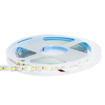 Kit Fita LED 5 Metros 3000K com fonte e acessórios, ideal para iluminação decorativa e funcional. Fita LED 2835 12V, 120 LEDs/m, IP20, 10W. Perfeito para criar ambientes aconchegantes e personalizados.