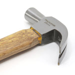 Martelo Unha 25mm Tradestar com cabo de madeira, ferramenta para construção e marcenaria. Ideal para trabalhos que exigem precisão e potência.