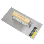 Desempenadeira de aço lisa Tradestar 12x25cm com cabo de madeira, ideal para construção e acabamento em superfícies de reboco, argamassa, gesso e outros revestimentos. Ferramenta leve e eficiente para resultados lisos e uniformes.