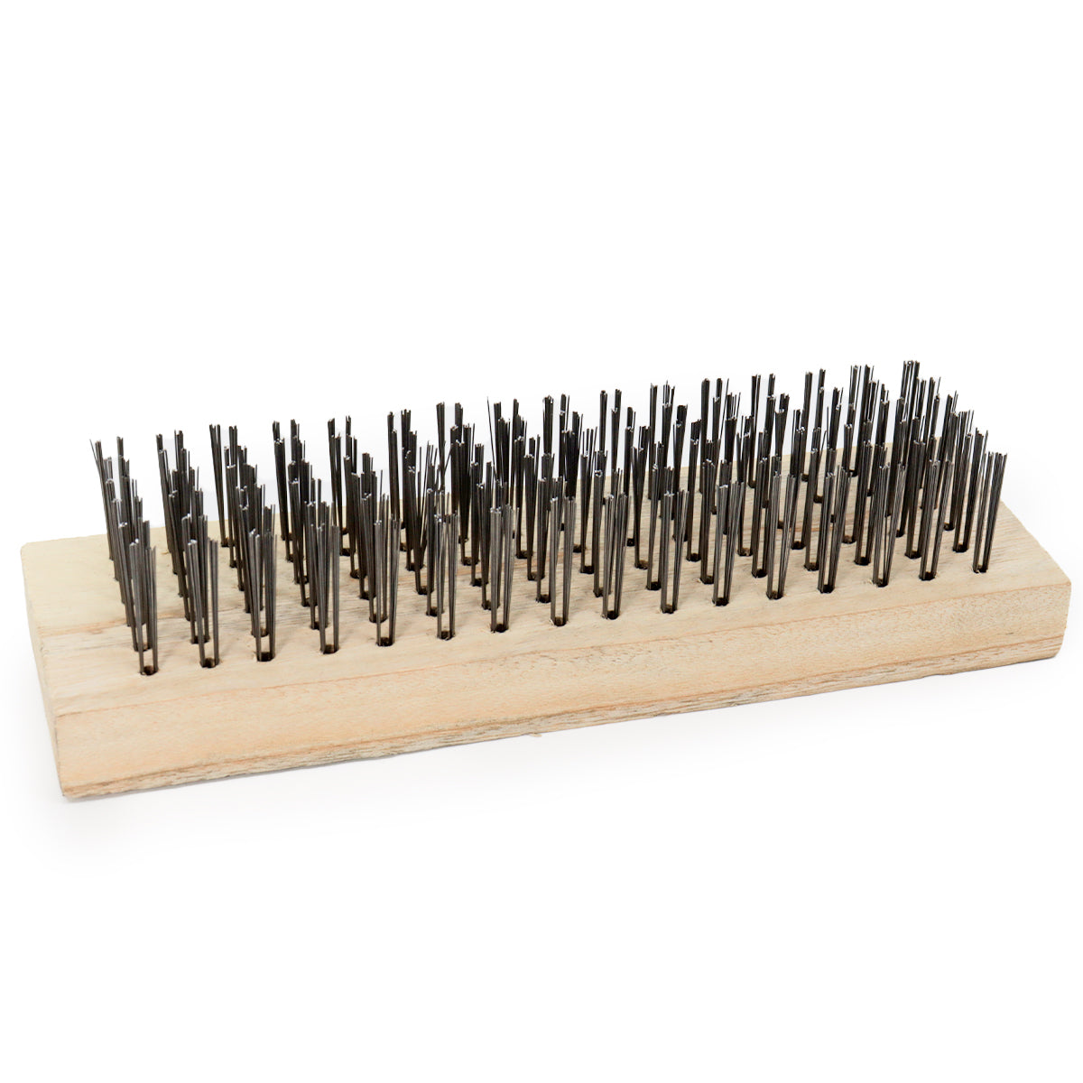Escova de Aço S/ Cabo Cepa Madeira 6x19 Tradestar para limpeza pesada. Ideal para remover ferrugem, sujeira e resíduos em diversas superfícies. Escova manual com cerdas de aço carbono resistentes e cabo de madeira ergonômico. Perfeita para uso doméstico e projetos de bricolagem.