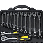 Caixa de Ferramentas 110 Peças Tradestar em aço cromo vanádio (CRV) com maleta preta, contendo chaves combinadas, soquetes e ferramentas manuais para uso em manutenção e reparos. Ideal para mecânicos e uso doméstico.