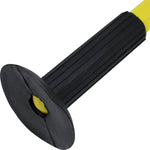 Talhadeira Manual Aço 8"x18MM Tradestar com empunhadura emborrachada preta, ideal para construção civil e reformas. Ferramenta de aço carbono resistente e durável para abrir dutos, fazer furos, cortar tijolos e demolir alvenaria. Detalhe da empunhadura para maior segurança e conforto.