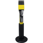 Talhadeira Manual Aço 8x18MM Tradestar com empunhadura, ferramenta para construção civil e reformas. Ideal para abrir dutos, fazer furos, cortar tijolos, lascar pedras e demolir alvenaria. Fabricada em aço carbono com empunhadura emborrachada para maior segurança e conforto. Dimensões: 20cm comprimento, 2cm diâmetro, 2.5cm ponteira. Peso: 415g. Ferramenta Tradestar, durável e resistente.