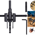 Furador Circular Ajustável Bailarina Tradestar para madeira, plástico e gesso. Ferramenta com diâmetro ajustável de 30 a 120mm, ideal para carpinteiros e marceneiros. Adaptável a furadeiras de 1/2” e 3/8”. Mostrando o furador, peças e uso com furadeira.