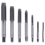 Jogo de Machos com Vira Macho 8 Peças Profissional Cromo Vanádio Tradestar - Ferramenta para criação de roscas internas em furos, ideal para mecânicos e usinagem. Contém machos de diferentes diâmetros (M3 a M12) em aço cromo vanádio, acompanhado de vira macho.