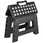 Banqueta Plástica Dobrável Preta Multiuso Portátil 22cm - Ideal para uso doméstico, camping e atividades ao ar livre. Banquinho retrátil de plástico resistente, fácil de transportar e armazenar. Tradestar.