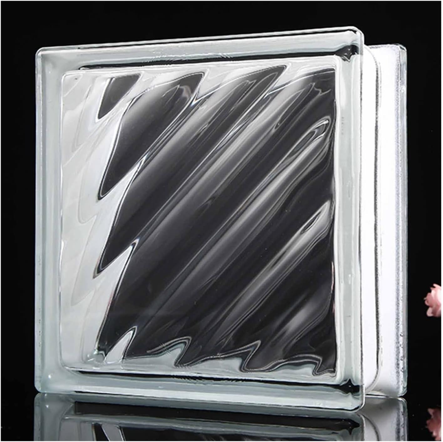 Kit 12 Tijolos Bloco de Vidro Ondulado 19x19x8 Tradestar - Bloco de vidro transparente com ondulações, ideal para paredes, divisórias e proporcionar claridade em ambientes internos e externos.