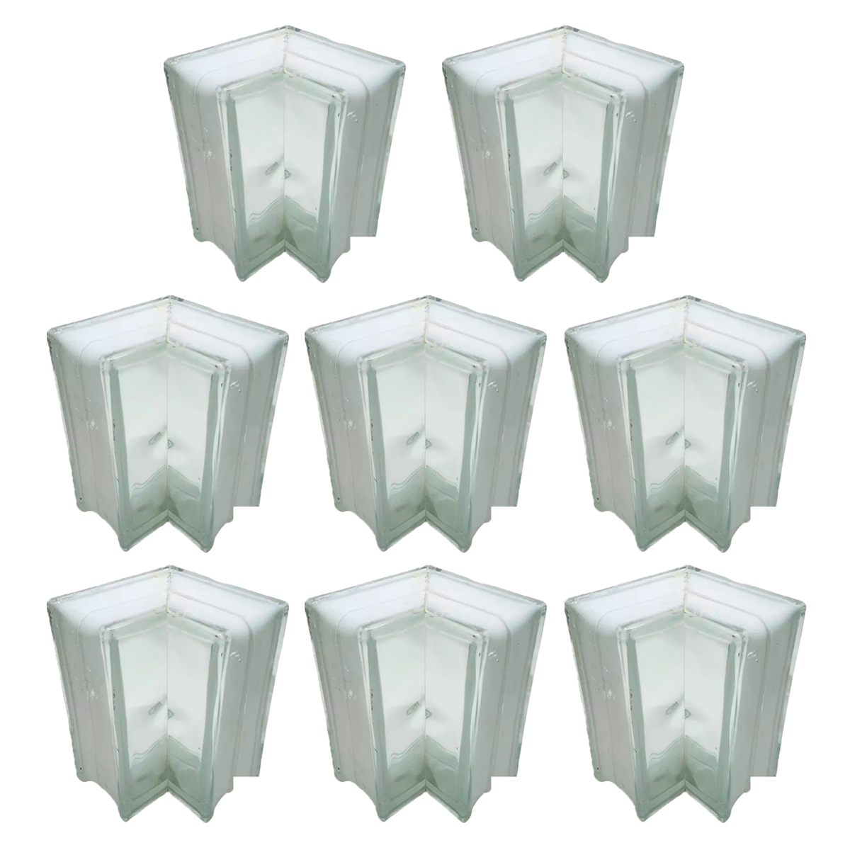 Kit 8 Blocos de Vidro Canto para Acabamento Tradestar 19x19x8cm - Ideal para cantos de 90 graus, proporcionando um acabamento sofisticado em projetos de construção e design de interiores. Blocos de vidro transparentes, perfeitos para divisórias, fachadas e áreas internas, permitindo a entrada de luz natural e mantendo a privacidade.