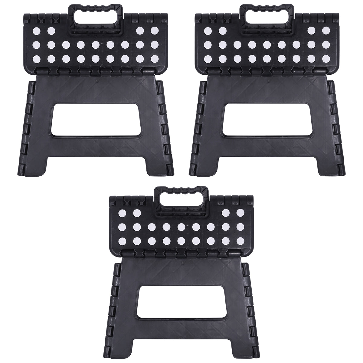 Kit com 3 banquetas plásticas dobráveis pretas multiuso Tradestar. Banquinhos portáteis ideais para uso doméstico, camping e atividades ao ar livre. Compactos, leves e com alça para fácil transporte e armazenamento. Perfeitos para eventos e uso diário.